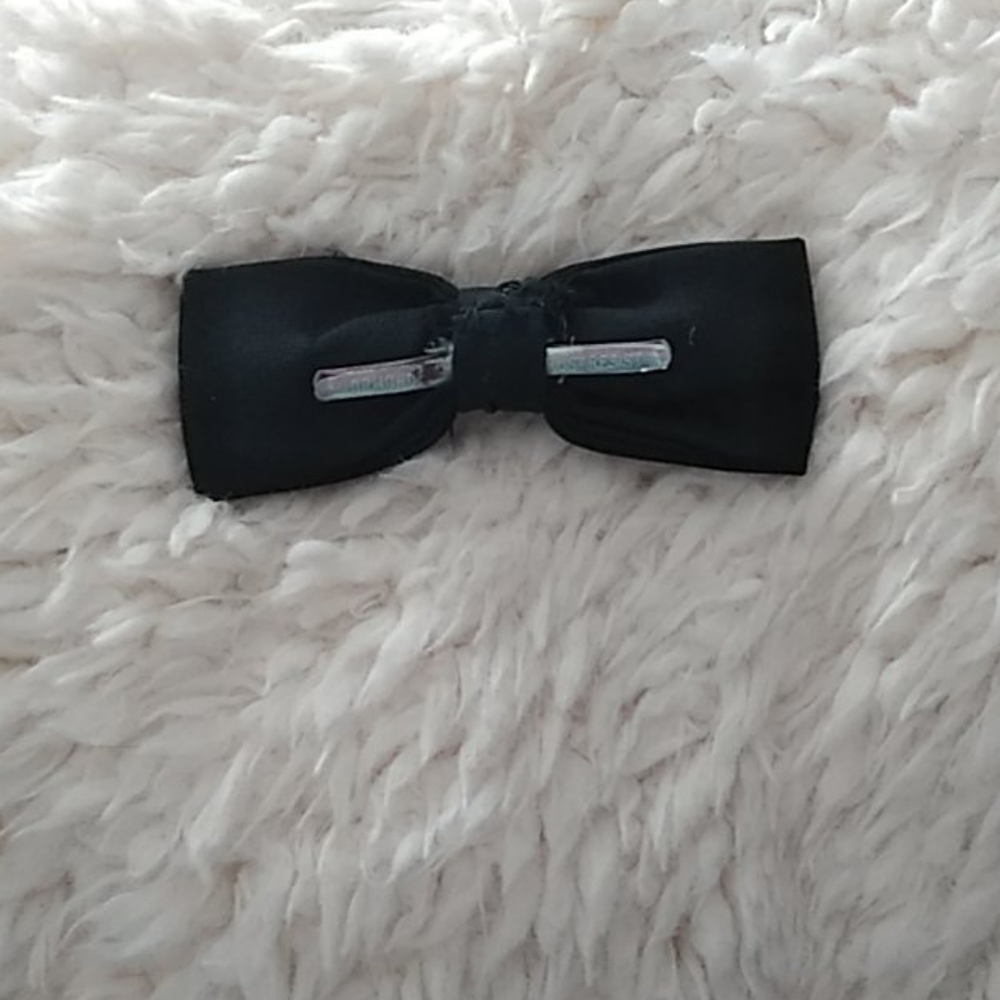 Now tie - Picture 2 of 2